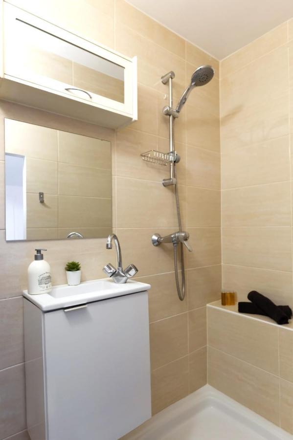 Appartement Cosy Et De Bon Standing Фонтене-су-Буа Экстерьер фото