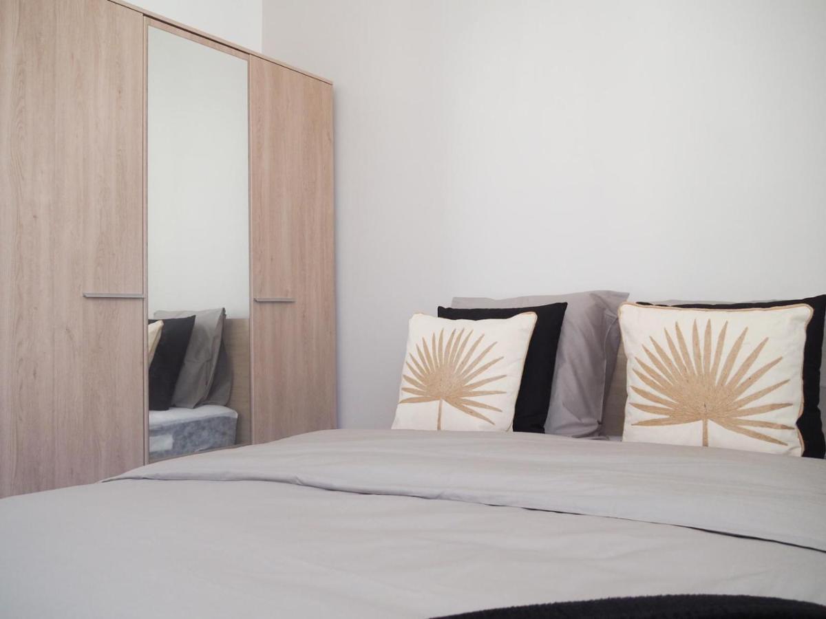 Appartement Cosy Et De Bon Standing Фонтене-су-Буа Экстерьер фото